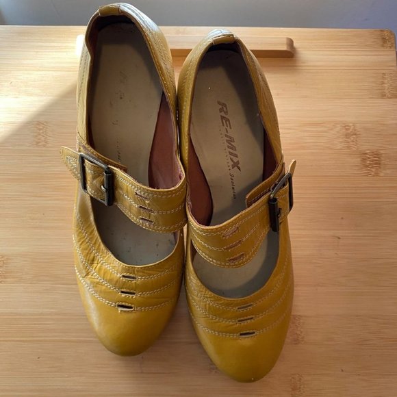 Re-Mix It Girl Shoes Mustard 6 - Picture 8 of 11